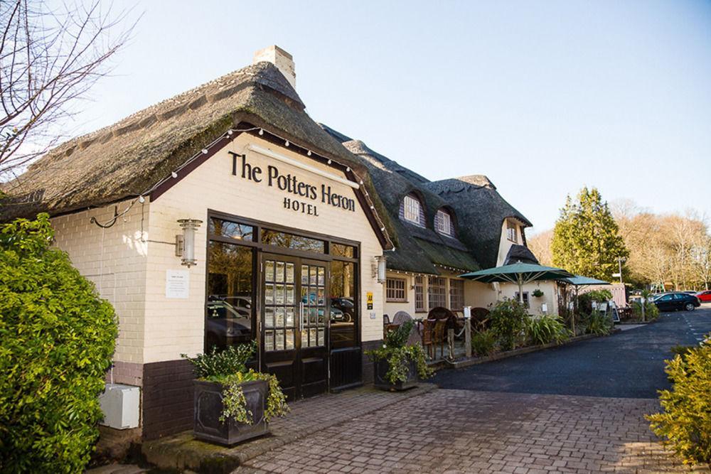 Potters Heron Hotel Romsey Exterior photo