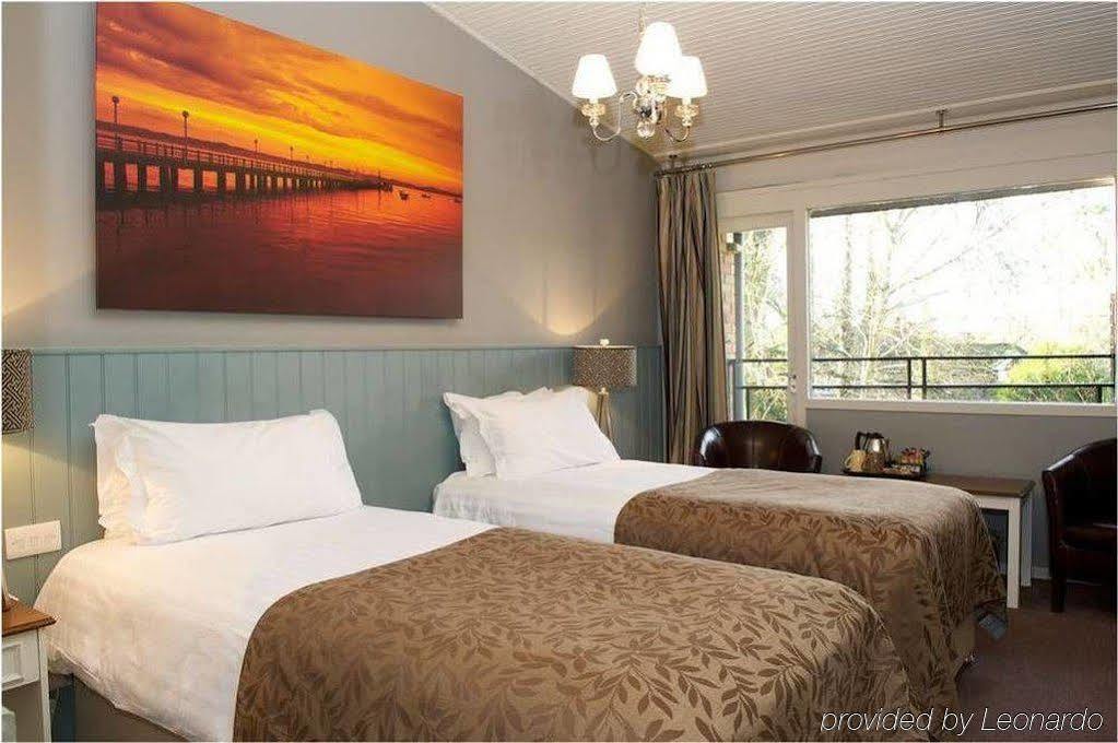 Potters Heron Hotel Romsey Exterior photo