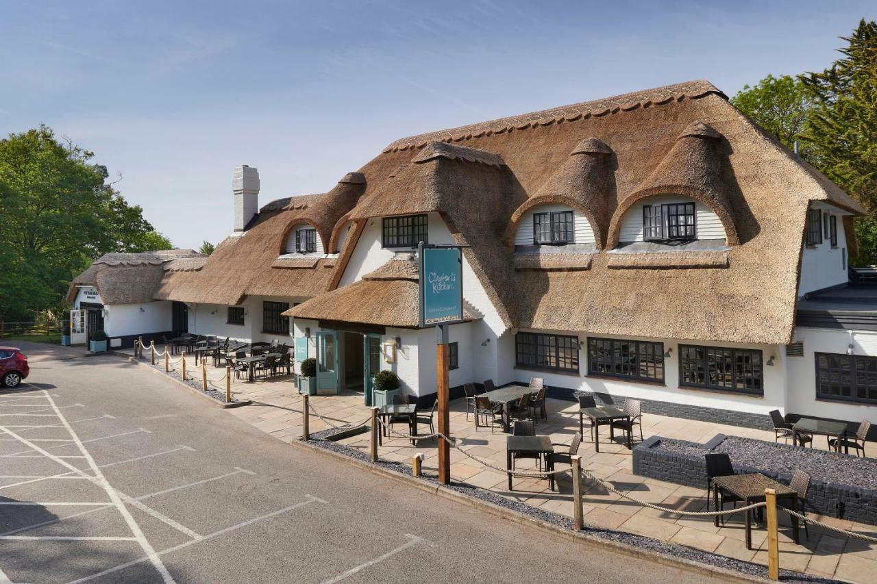 Potters Heron Hotel Romsey Exterior photo